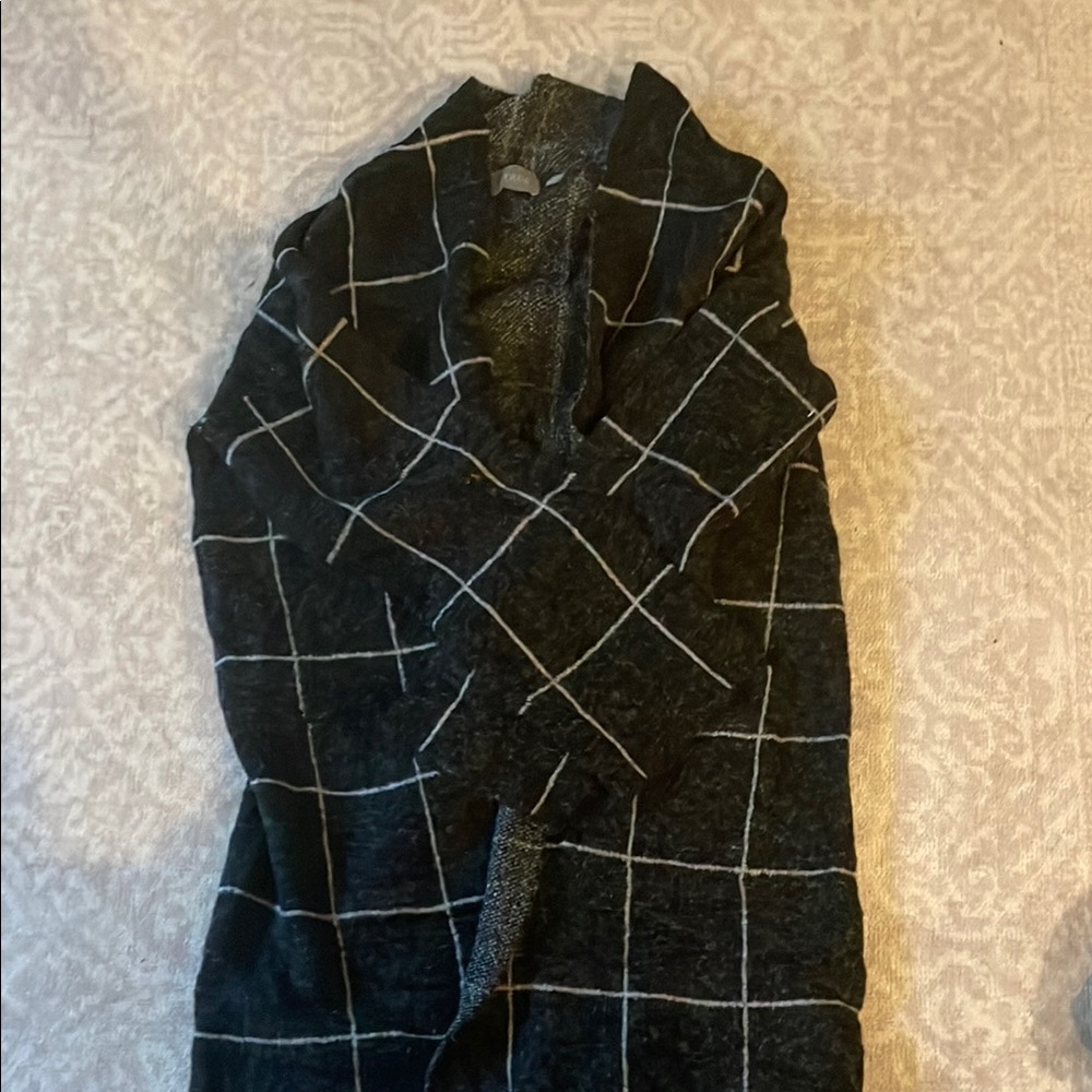 Chic Black & White Plaid Cardigan